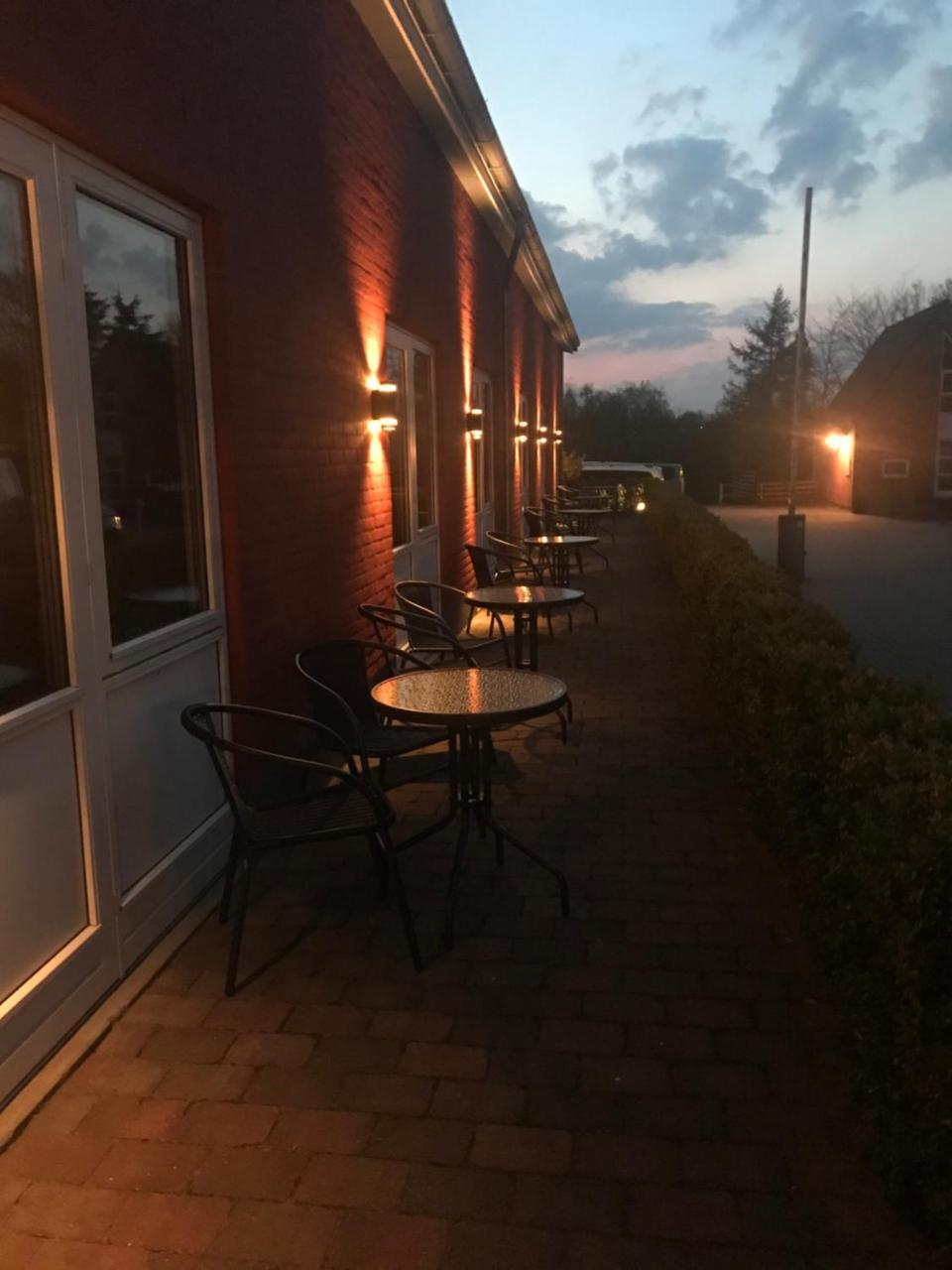 Hotel Jernbanegade Kibæk Exterior foto