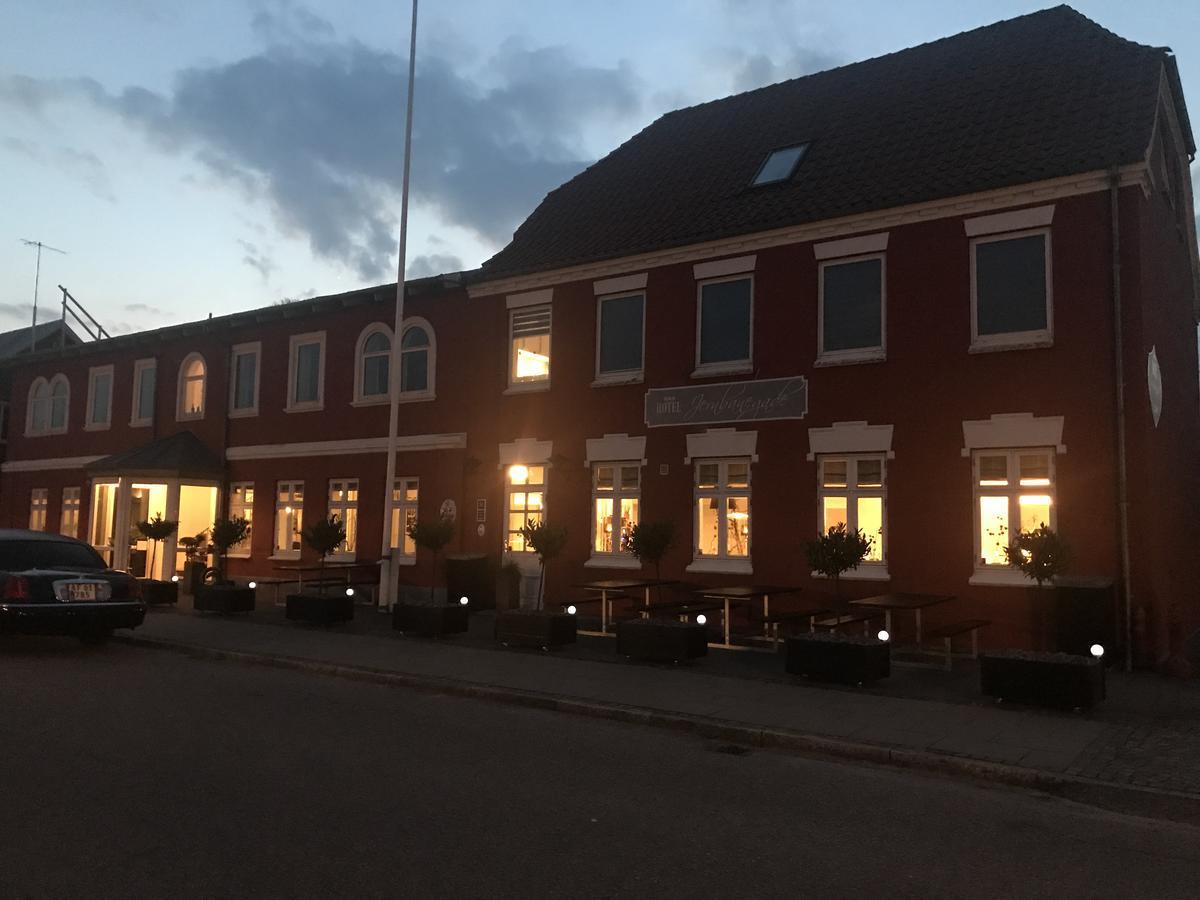 Hotel Jernbanegade Kibæk Exterior foto